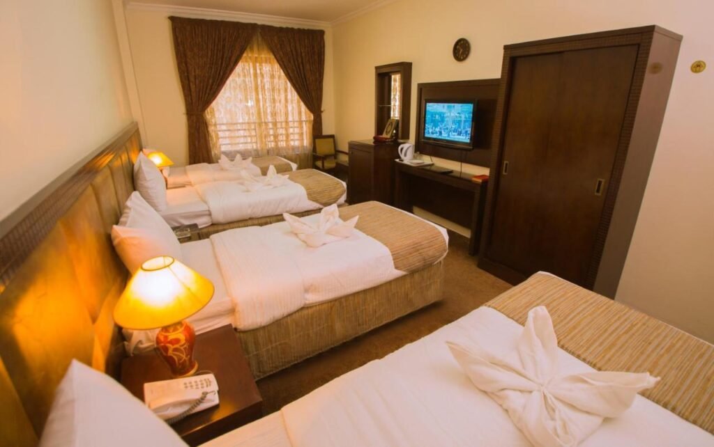 فندق الزهراء من ارخص فنادق المدينه القريبه من الحرم 