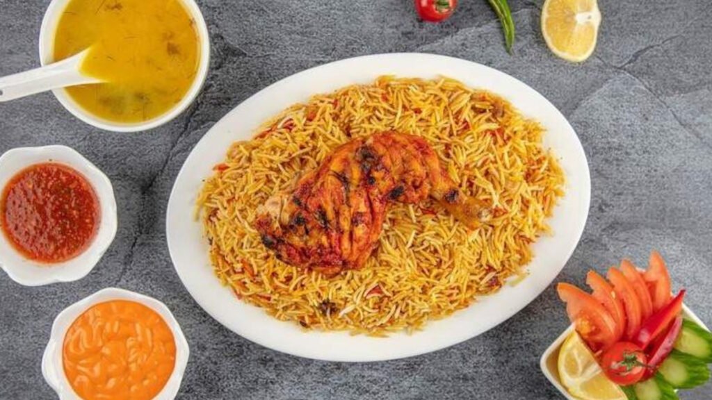 مطعم دجو (الدجاج التشيلي)  المدينة المنورة من مطاعم رز المدينة المنورة.