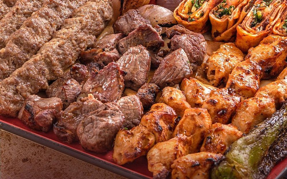 مشاوي اللبناني الفرع الرئيسي المدينة المنورة من مطاعم المدينة المنورة الأعلى تقييمًا.