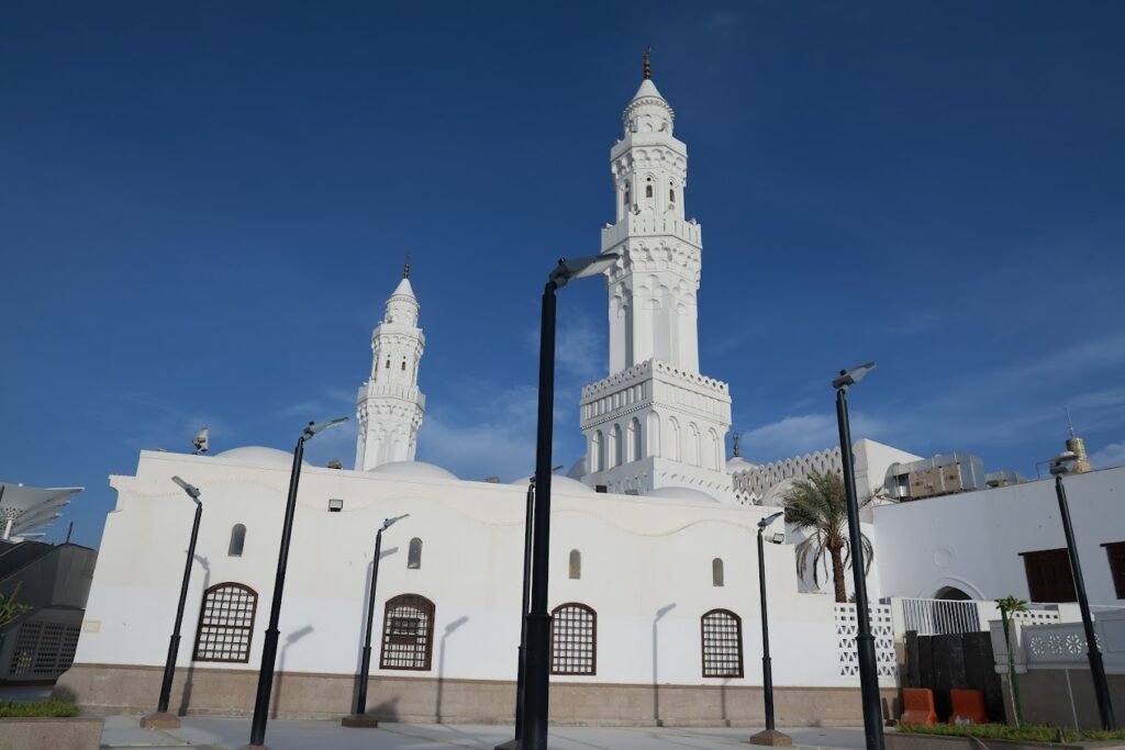 مسجد القبلتين المدينة المنورة 