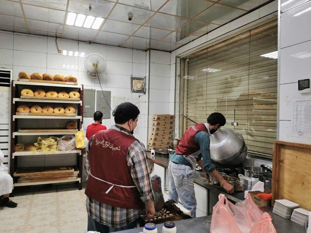 فول العنبرية أحد أماكن فطور في المدينة المنورة