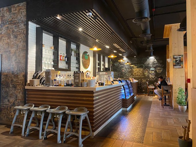 تشو شوكلت المدينة من كافيهات شارع سلطانة المدينة.