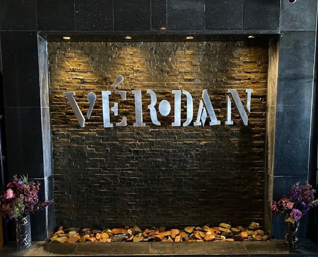 مطعم فيردان في المدينة من مطاعم افطار المدينة المنورة.