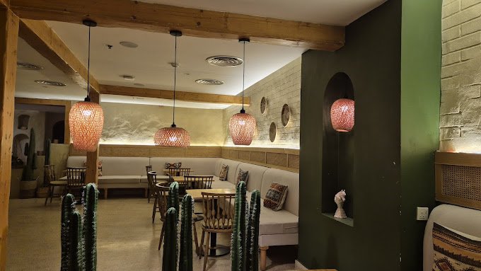 كوفي اب تاون المدينة المنورة من مقاهي المدينة المنورة عوائل.