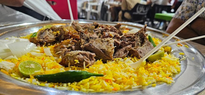 سوق المطاعم في المدينة المنورة 