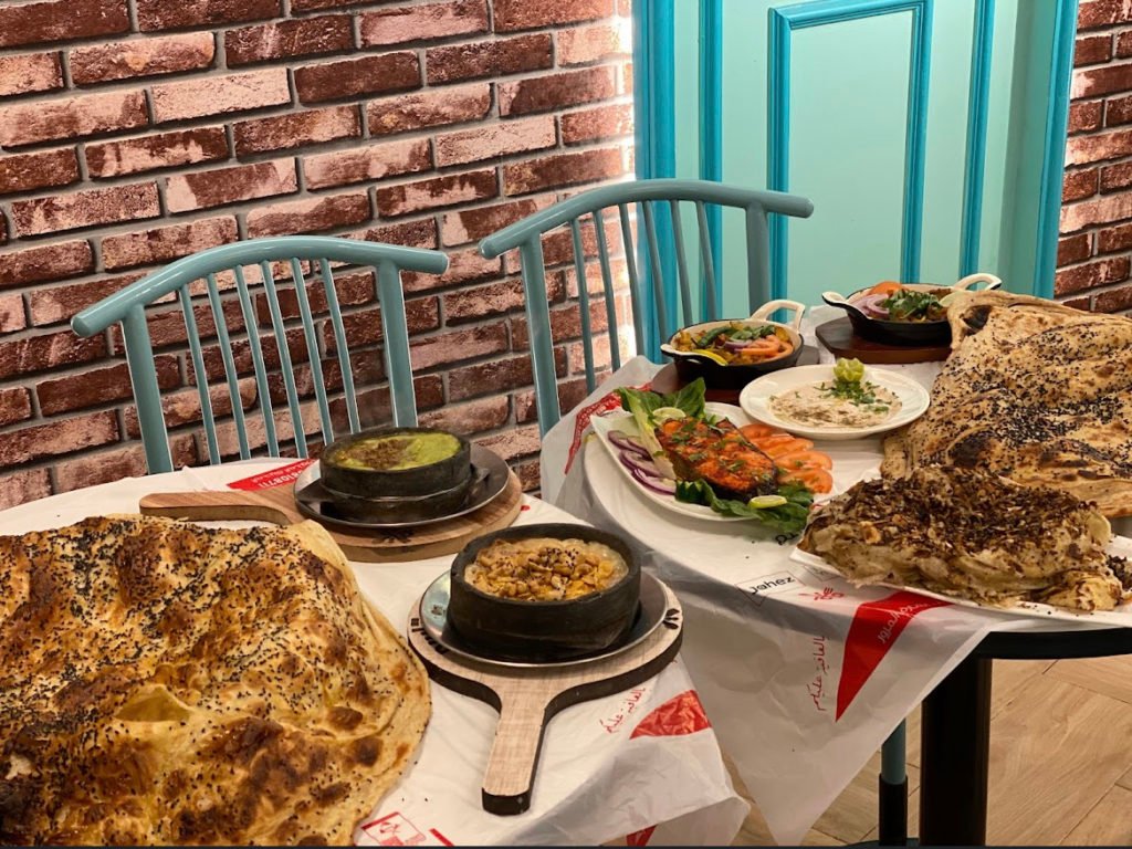 مطعم قــاسم للمأكولات الشعبية المدينة المنورة من احسن المطاعم في المدينة المنورة.