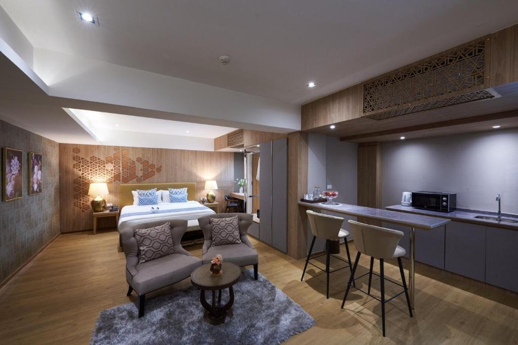 فندق الماس بانكوك من أفضل حجوزات فنادق بانكوك.
