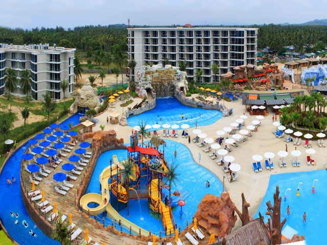 أكبر حديقة مائية في بوكيت